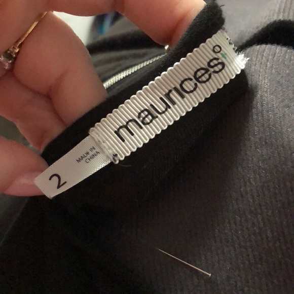 Maurice’s Top - Picture 3 of 3